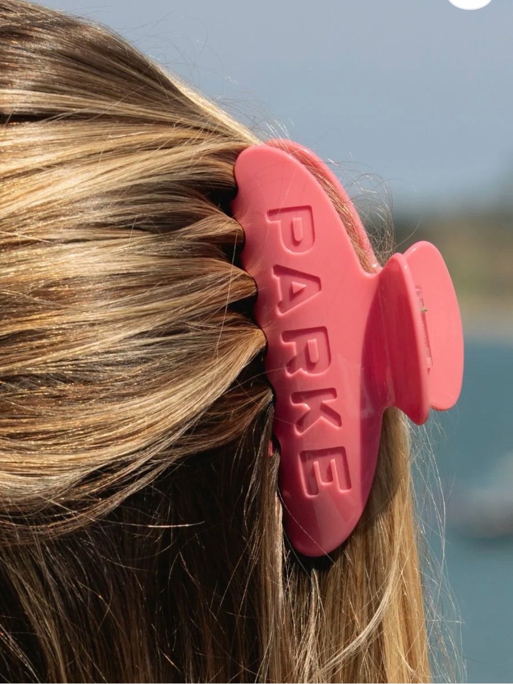 ***SOLD OUT*** 
PARKE Claw Clip
Maggie and Emma Exclusive in color bloom